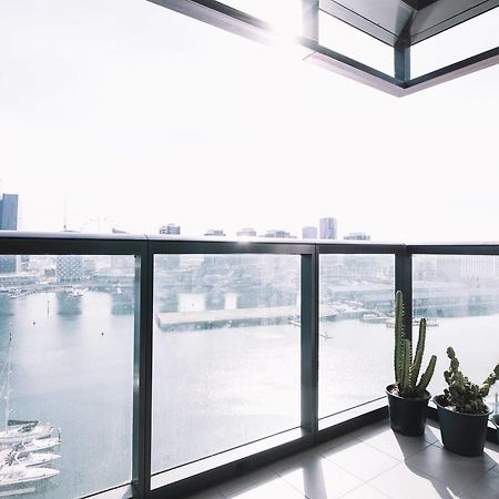 Ferienwohnung Experience Waterfront Luxury With Views Melbourne City Exterior foto